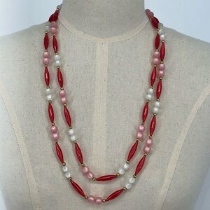 Vintage Coral White Pink and Gold Tone Beaded Necklace‎